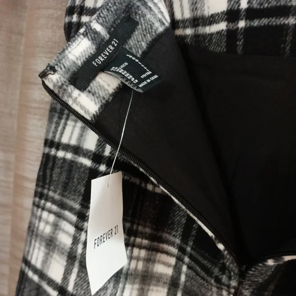 🆕 forever 21 Plaid Fleece Mini Skirt Large - Picture 5 of 5